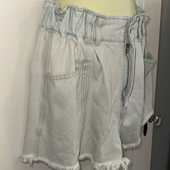 Peach Love Light Blue Cotton/Polyester Denim High Elastic Waistband Shorts - Picture 4 of 8